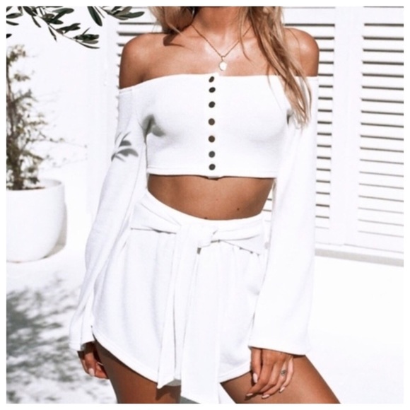 new⋆♡ off shoulder bell sleeve cover up - Picture 2 of 8